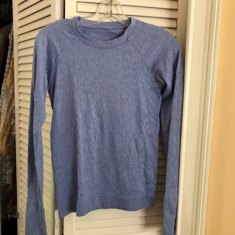 Lululemon sweatshirt